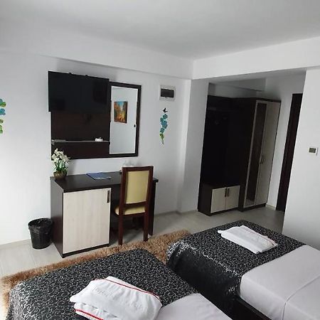 Motel Didona B Sendreni Exterior foto