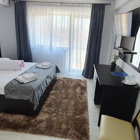 Motel Didona B Sendreni Exterior foto