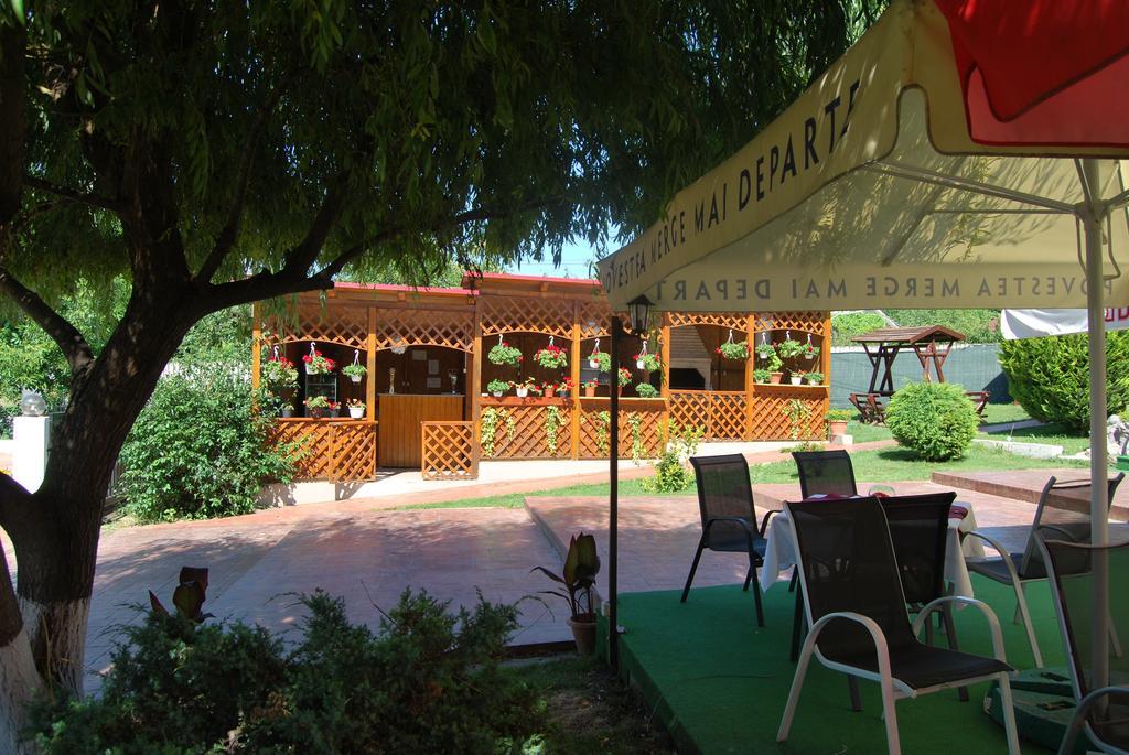 Motel Didona B Sendreni Exterior foto